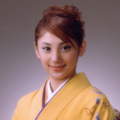 華月　由舞